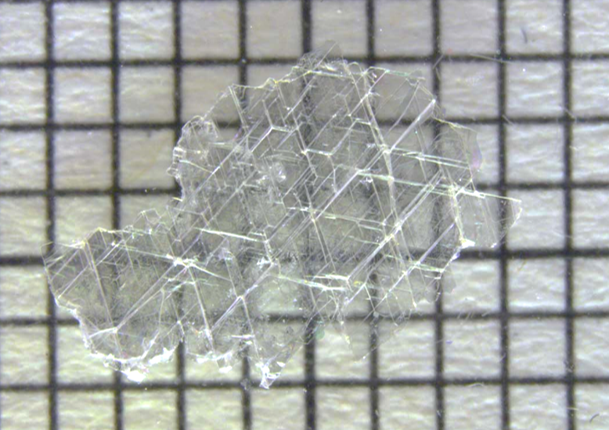 Monocristal de nitrure de bore hexagonal (hBN)